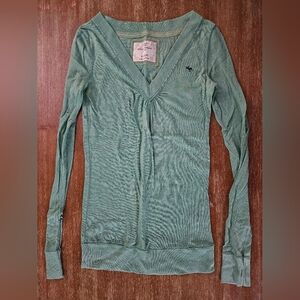 Abercrombie Kids Green V-Neck Sweater - Girls Size XL Light Green Long Shirt